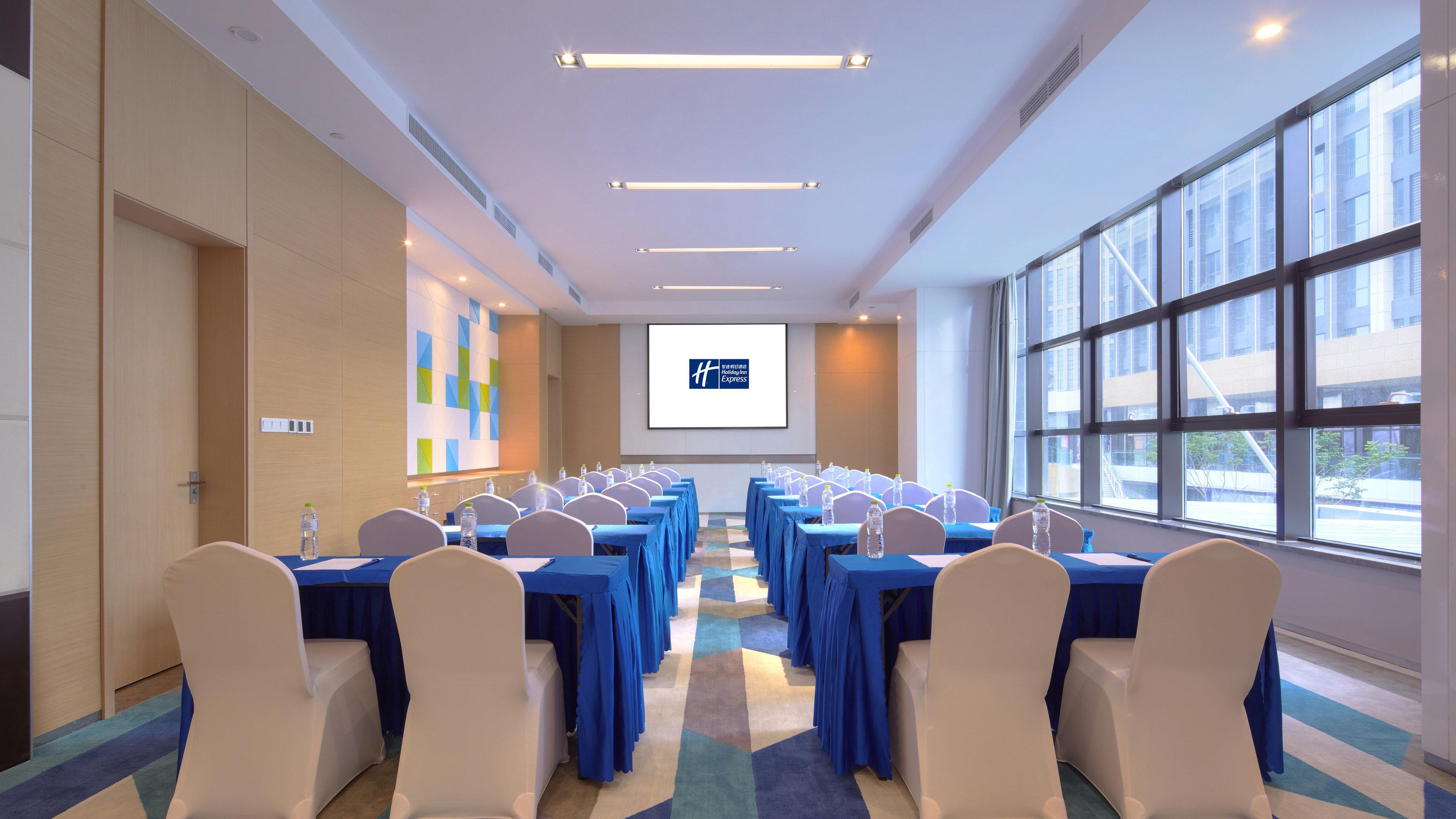 Holiday Inn Express - Qingdao West Coast By Ihg Экстерьер фото