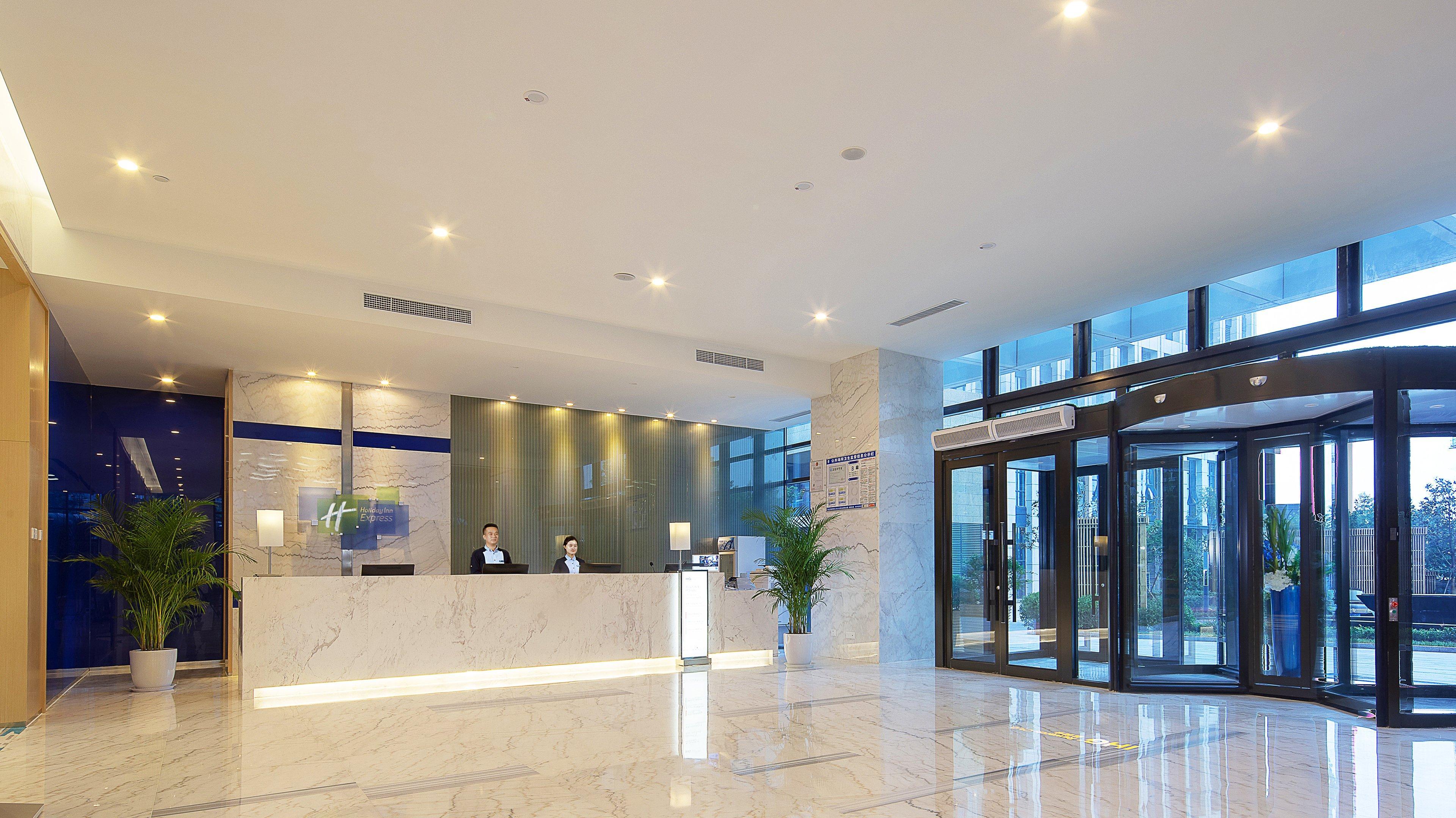 Holiday Inn Express - Qingdao West Coast By Ihg Экстерьер фото