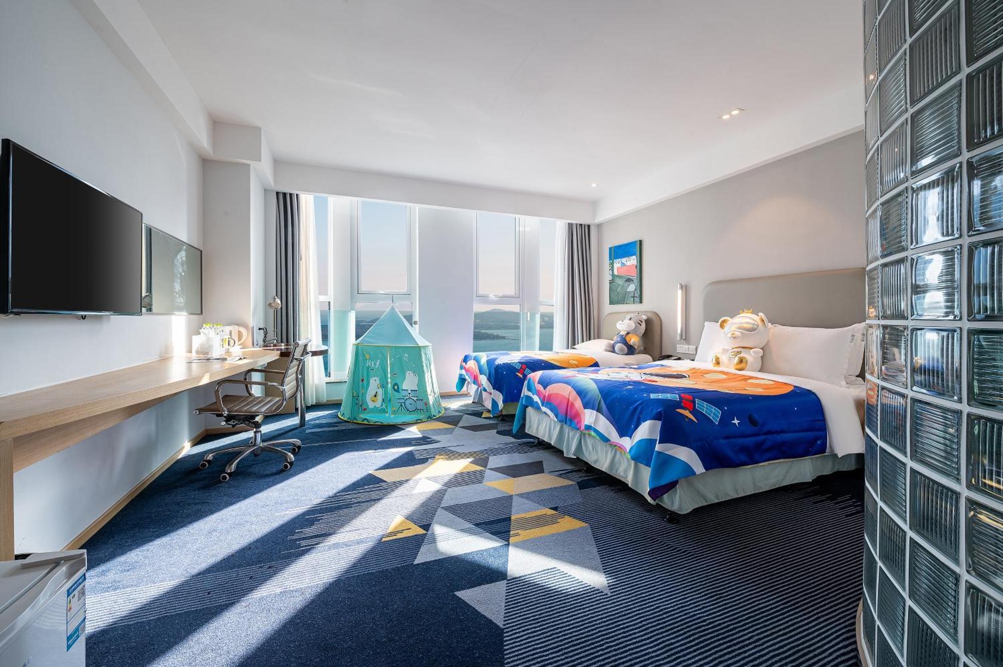 Holiday Inn Express - Qingdao West Coast By Ihg Экстерьер фото