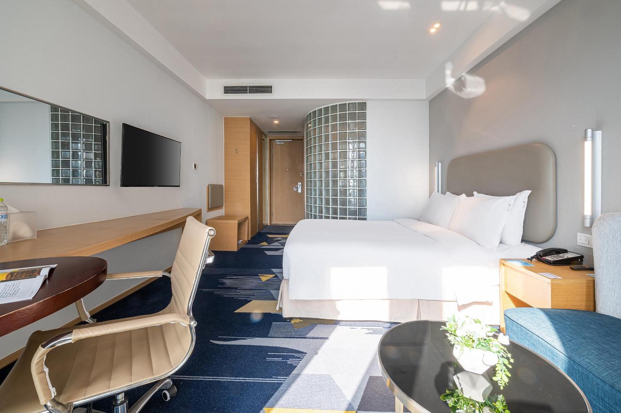Holiday Inn Express - Qingdao West Coast By Ihg Экстерьер фото