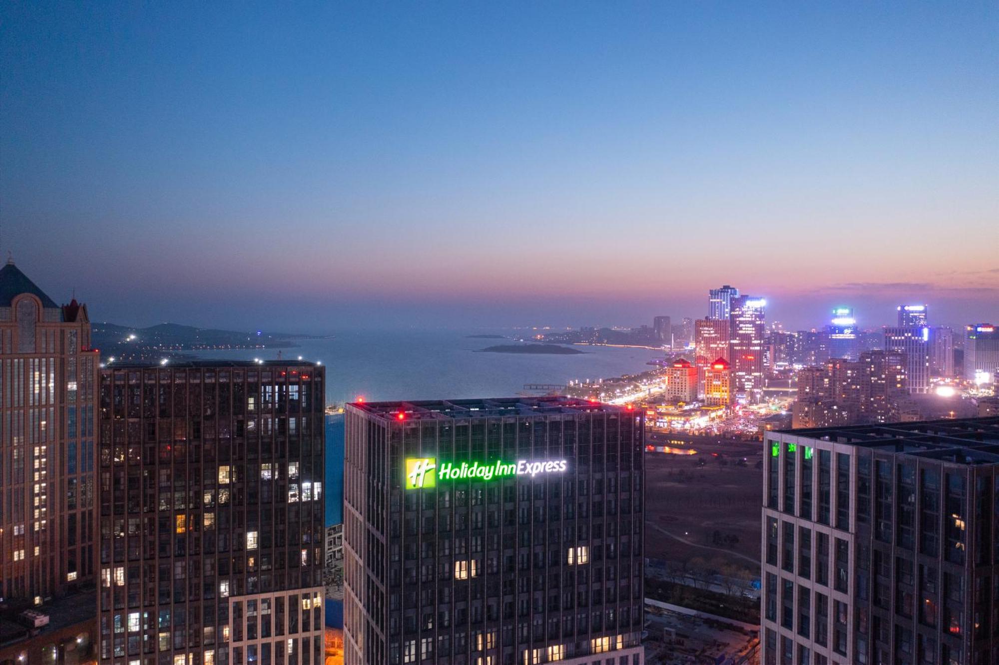 Holiday Inn Express - Qingdao West Coast By Ihg Экстерьер фото
