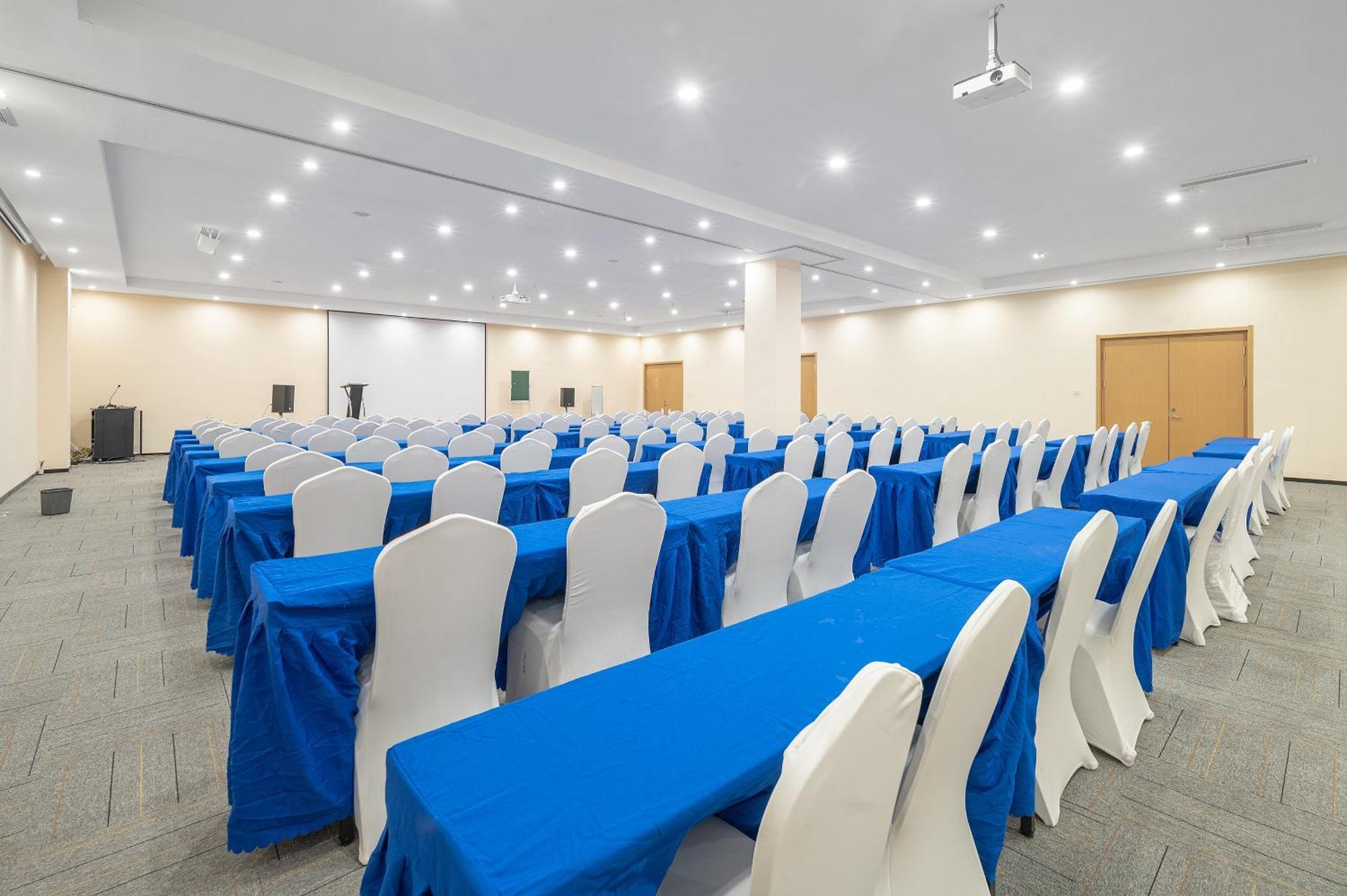 Holiday Inn Express - Qingdao West Coast By Ihg Экстерьер фото