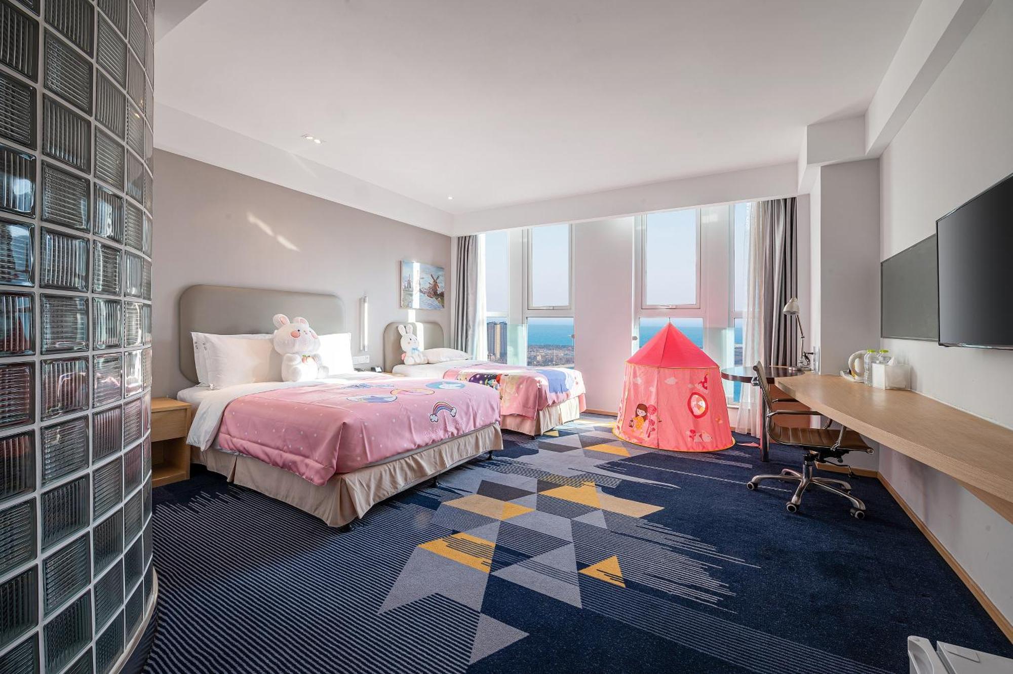 Holiday Inn Express - Qingdao West Coast By Ihg Экстерьер фото